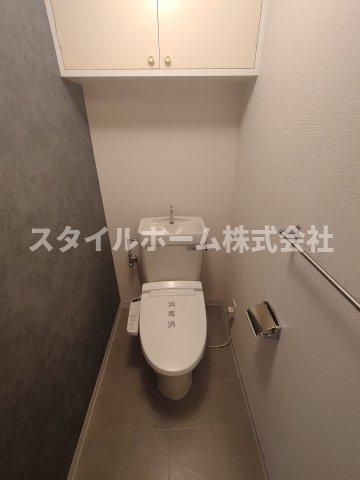 トイレ　別部屋の写真です。