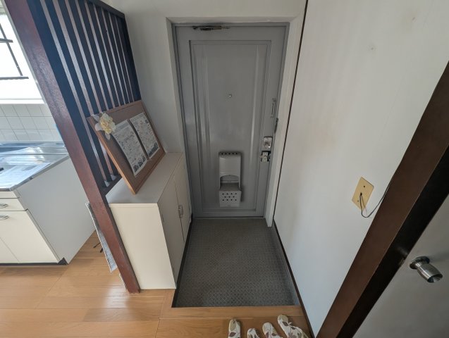 青葉ハイツの玄関写真