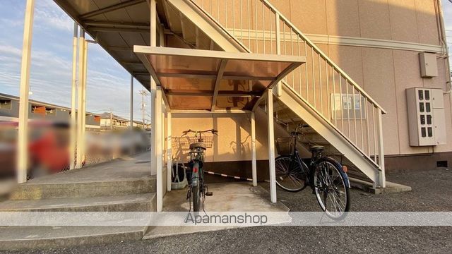 ＪＲ宇野線 備前西市駅 徒歩24分 2階建 築37年の外観写真