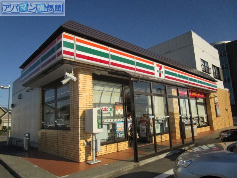 コンビニ　セブンイレブン白根大通黄金店（コンビニ）まで365m