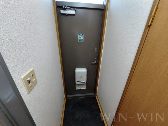 玄関　イメージ（同施工会社同一モデルの写真です）