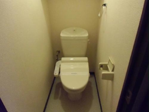 トイレ　ウォシュレット付きです
