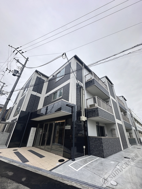 建物外観　落ち着いた住環境です♪