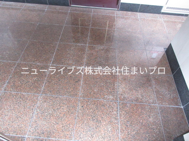 京阪本線 大和田駅 徒歩10分 3階建 築31年の外観写真