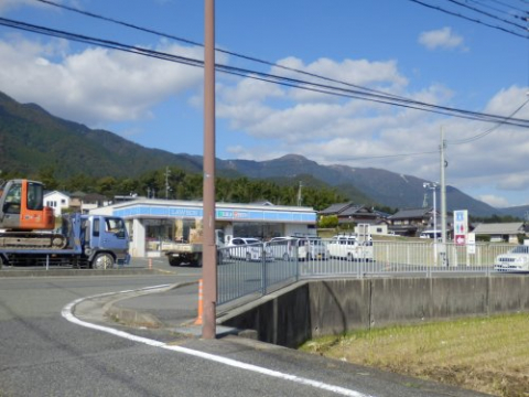 コンビニ　ローソン　志賀荒川店（コンビニ）まで398m
