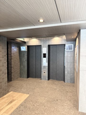 ロビー　建物の内部です