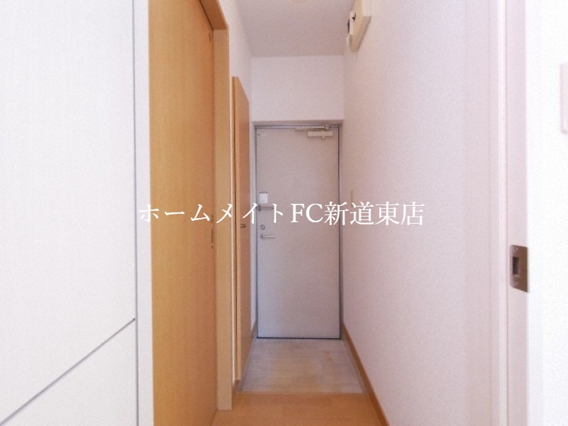 リースクエア31IIの玄関写真