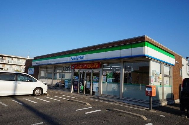 コンビニ　ファミリーマート菜の花大橋東店（コンビニ）まで100m
