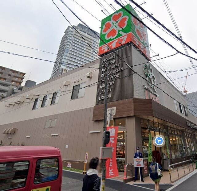 スーパー　ライフ中崎町駅前店（スーパー）まで350m