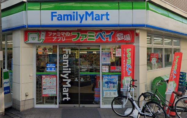 コンビニ　〒534-0014 大阪府大阪市都島区都島北通１丁目１３－３（コンビニ）まで586m