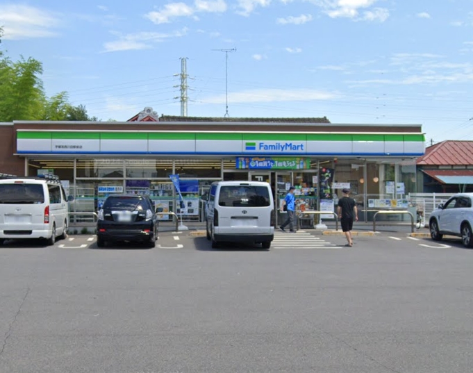 コンビニ　ファミリーマート 宇都宮西川田駅前店（コンビニ）まで1366m