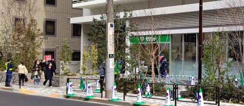 スーパー　サミットストア 湯島天神南店（スーパー）まで402m