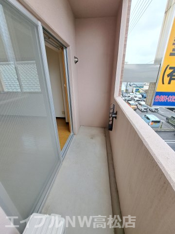 バルコニー　エントランス部分