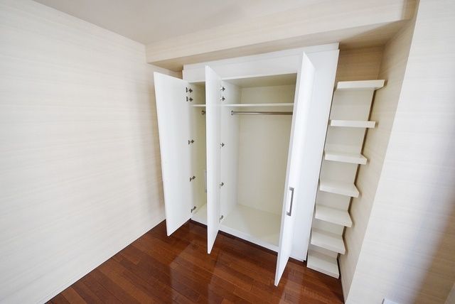 収納　同じタイプの別部屋写真