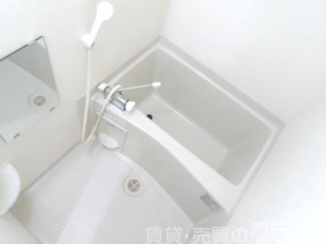 バス・シャワールーム　浴室乾燥機付きバス♪