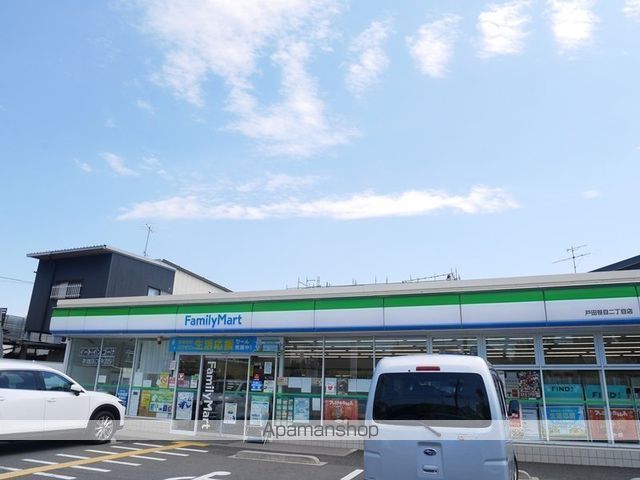 コンビニ　ファミリーマート戸田笹目二丁目店（コンビニ）まで144m