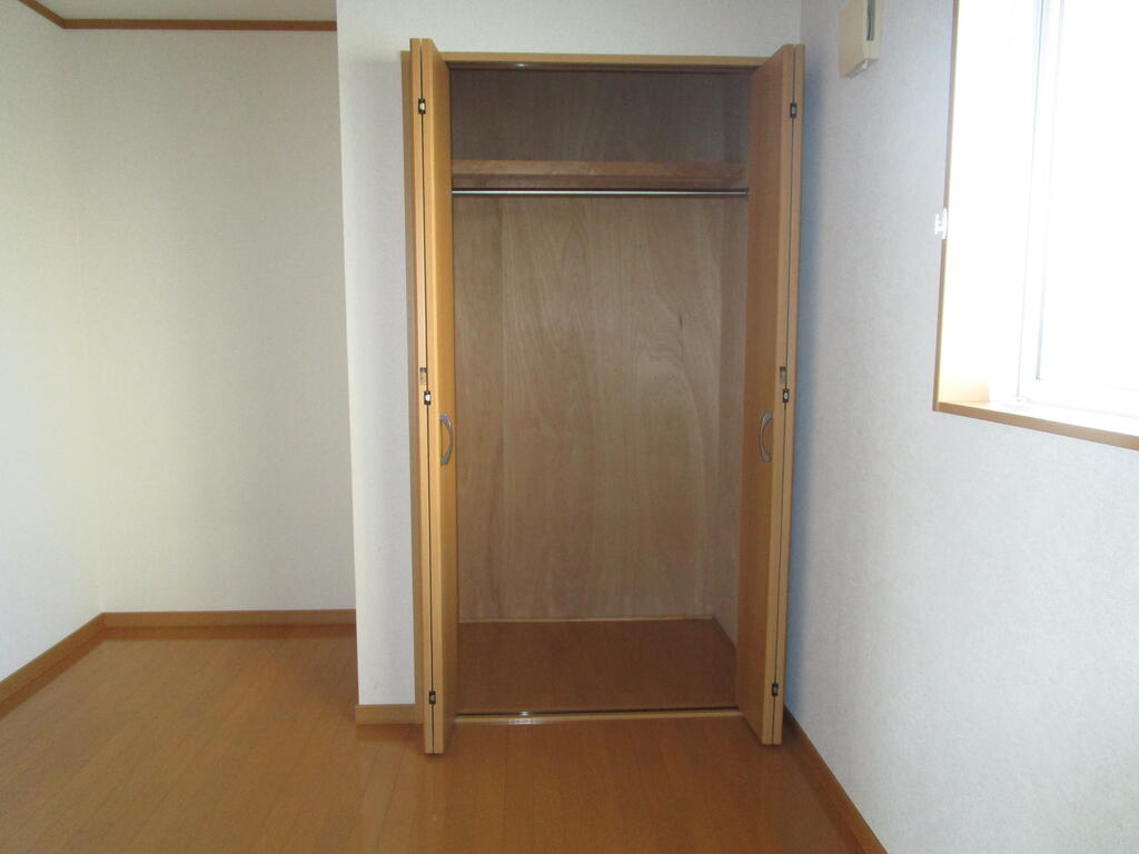 収納　北洋室クローゼット