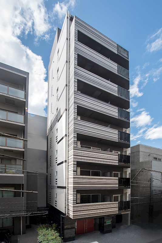 建物外観　築浅！インターネット使用料無料の分譲賃貸マンション！