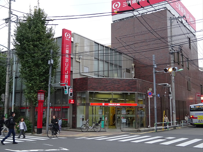 銀行　三菱ＵＦＪ銀行・世田谷上町支店（銀行）まで417m