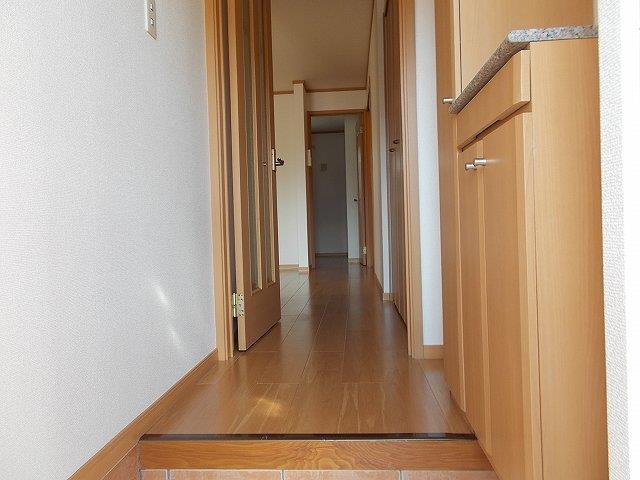 ＪＲ身延線 甲斐住吉駅 徒歩43分 2階建 築22年の玄関写真