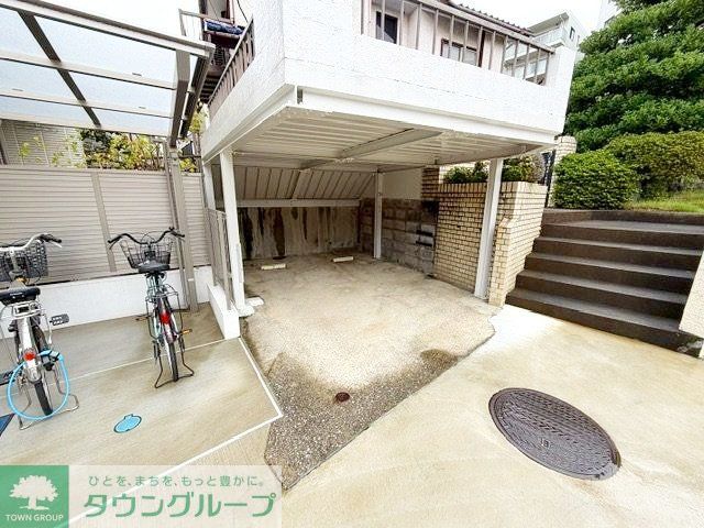 駐車場　駐車場
