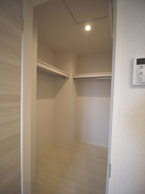 収納　ウォークインクローゼット
