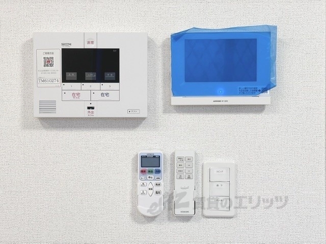 その他設備　給湯器リモコン