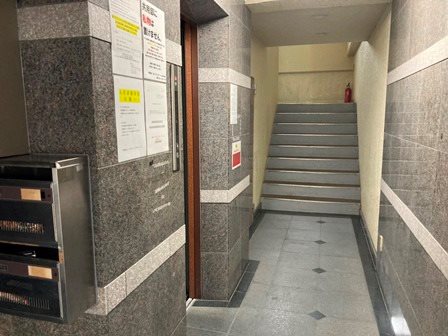 阪神本線 武庫川駅 徒歩23分 7階建 築42年の外観写真