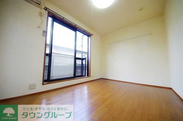 東武東上線 成増駅 徒歩15分 2階建 築27年の居間写真