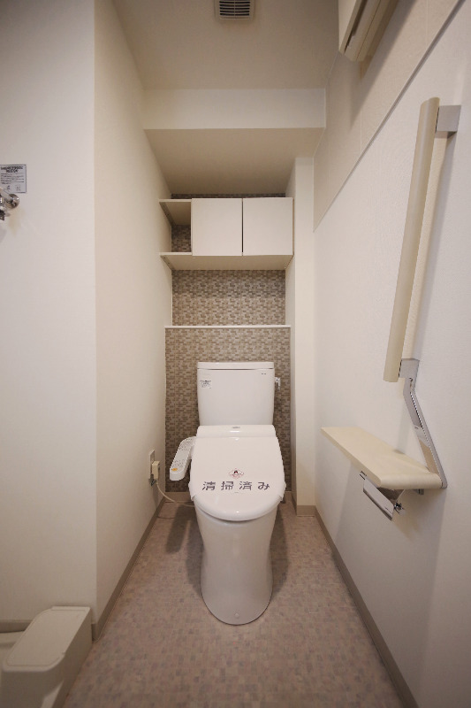 マストライフ麻布のトイレ写真