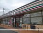 コンビニ　セブンイレブン（コンビニ）まで887m