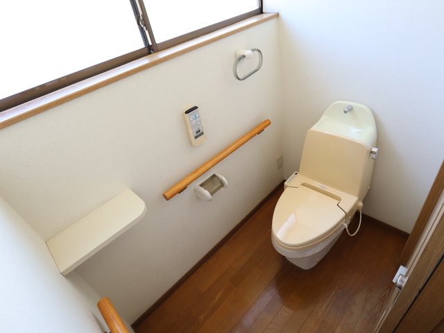 大栄町伊達貸家のトイレ写真