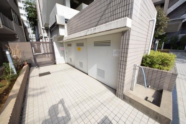 東京ロイヤルコートの外観写真