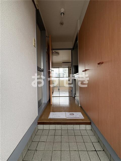 京急本線 戸部駅 徒歩2分 6階建 築40年の玄関写真