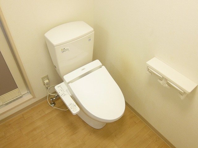 トイレ　参考写真。