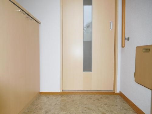 レジデンス八楽の玄関写真