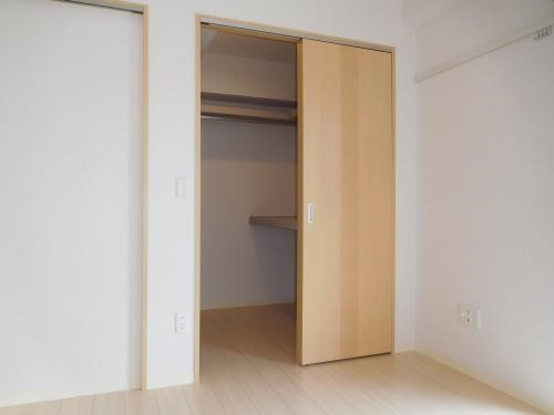 レジデンス八楽の内装写真