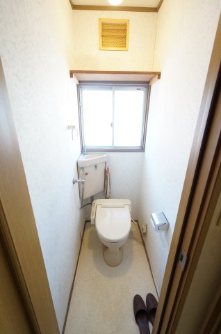 千葉都市モノレール みつわ台駅 徒歩13分 2階建 築48年のトイレ写真