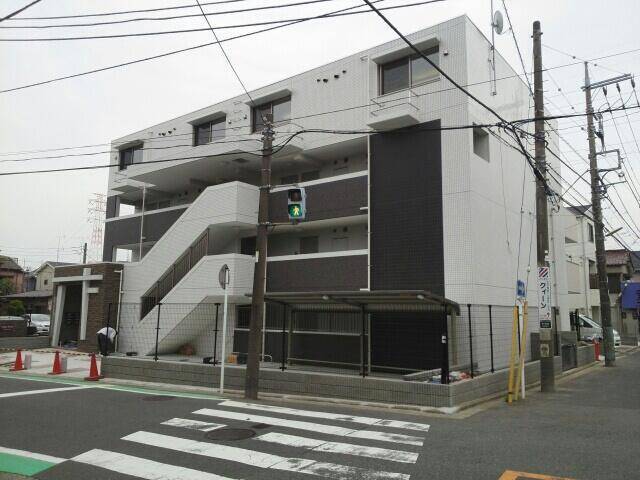 建物外観　オートロック完備