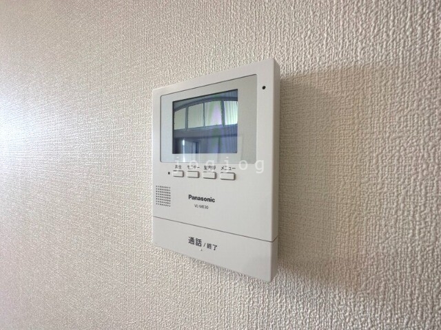 セキュリティ　モニター付きインターホンで来客確認も安心です！