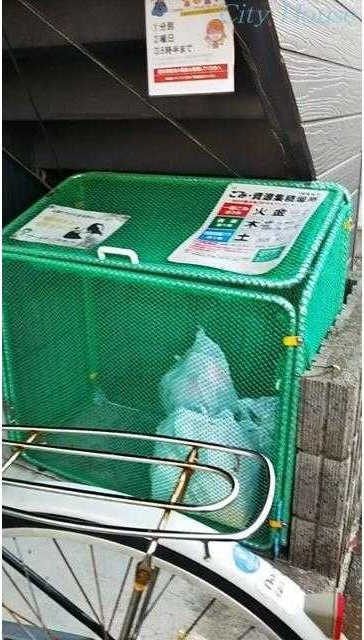 小田急線 相模大野駅 バス乗車時間：25分 最寄りバス停で下車 徒歩10分 2階建 築13年の外観写真