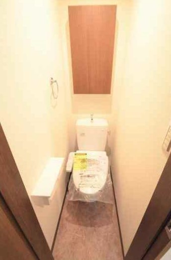 ＪＲ南武線 武蔵新城駅 徒歩6分 3階建 築4年のトイレ写真