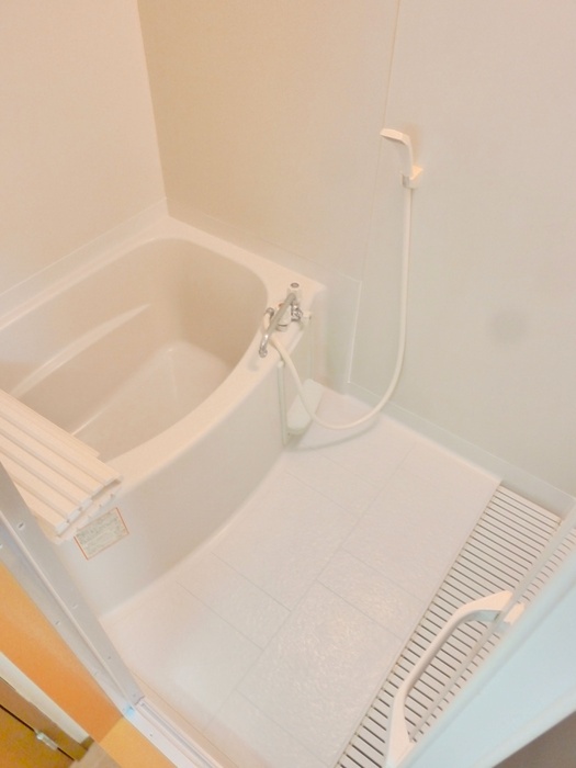 T・WHITEの風呂写真