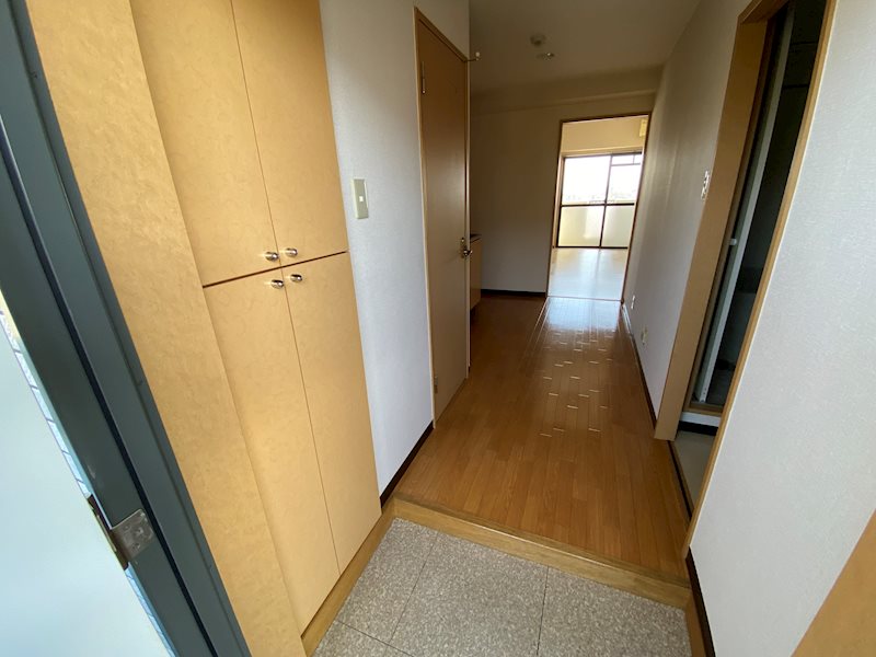 玄関　別のお部屋の写真です