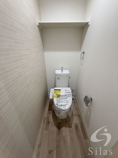 地下鉄御堂筋線 昭和町駅 徒歩10分 3階建 築1年のトイレ写真