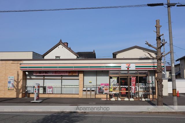 コンビニ　セブン－イレブン秋田明田店（コンビニ）まで654m