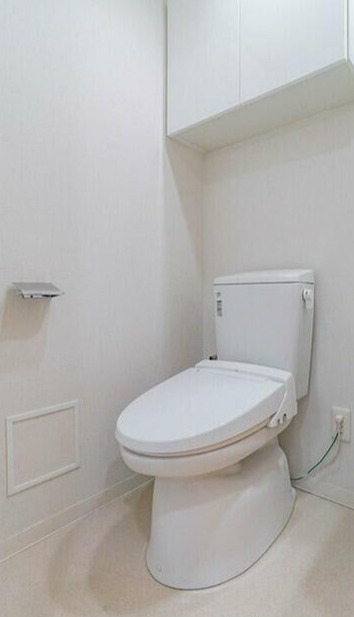 東京メトロ千代田線 北千住駅 徒歩8分 14階建 築11年のトイレ写真