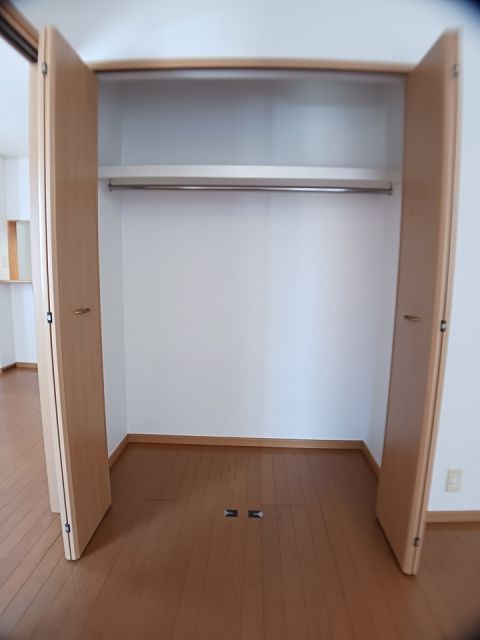 ピュアネス今泉Iの内装写真