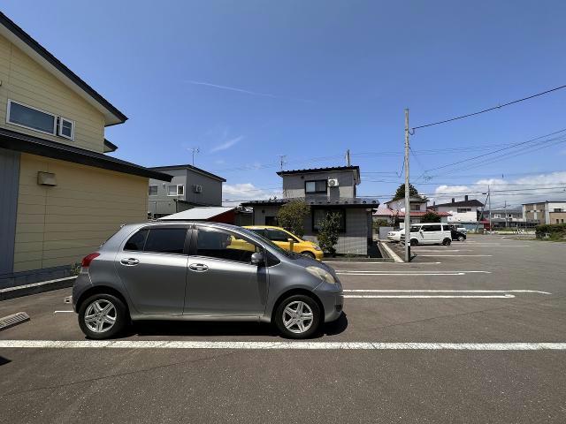 駐車場　駐車場