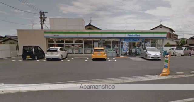 コンビニ　ファミリーマート倉敷浜ノ茶屋店（コンビニ）まで439m